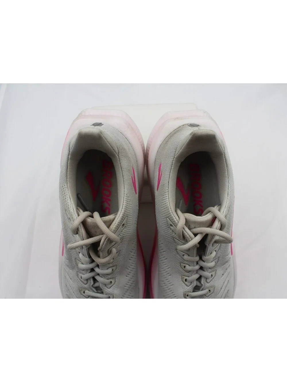 Brooks Glycerin Max 2 Women’s Size 8 Cushion Road Running Shoes Oyster Pink